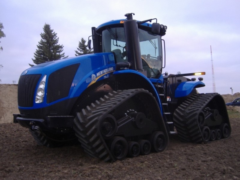 new-holland-t9-670-smarttrax.jpg