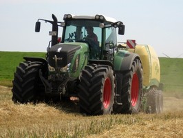 FENDT 933 VARIO