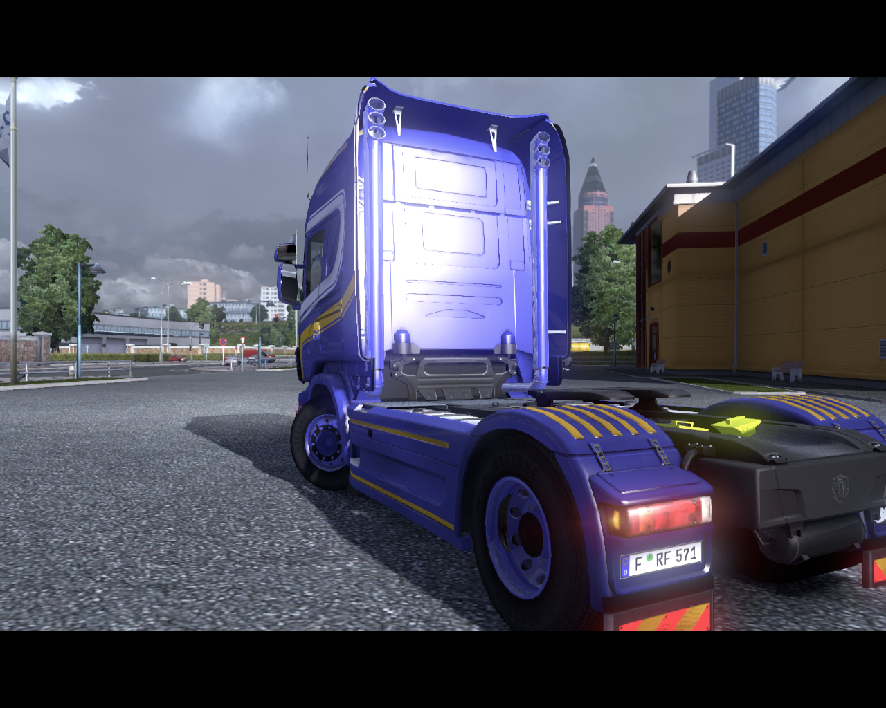 RHT Scania - Thumbnail 1