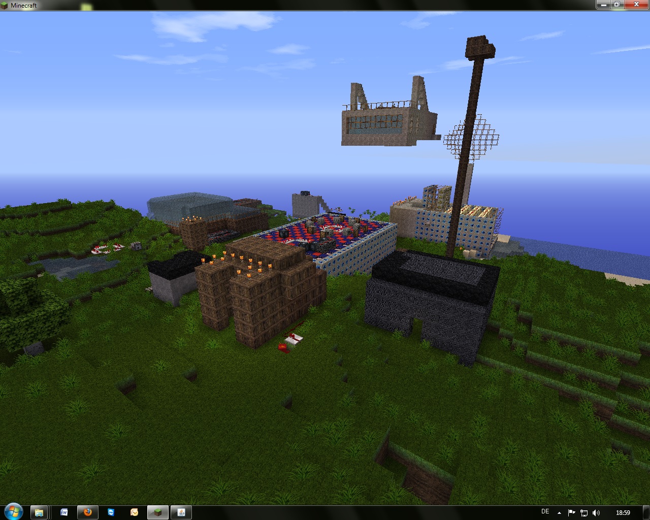 Port with houses - Thumbnail 1