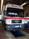 3-achs-pritschenauflieger-mit-ladung-hol