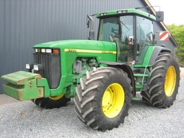 John Deere 8300