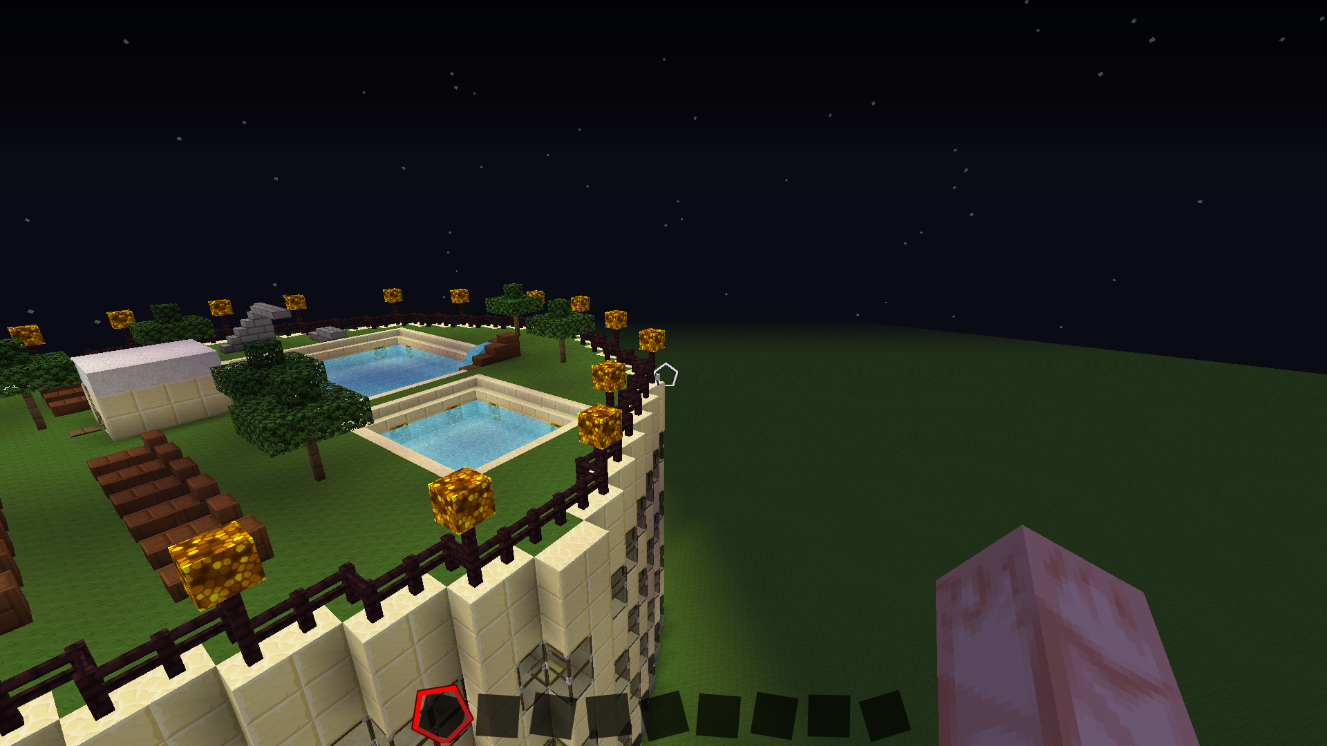 Luxury Hotel - Thumbnail 1