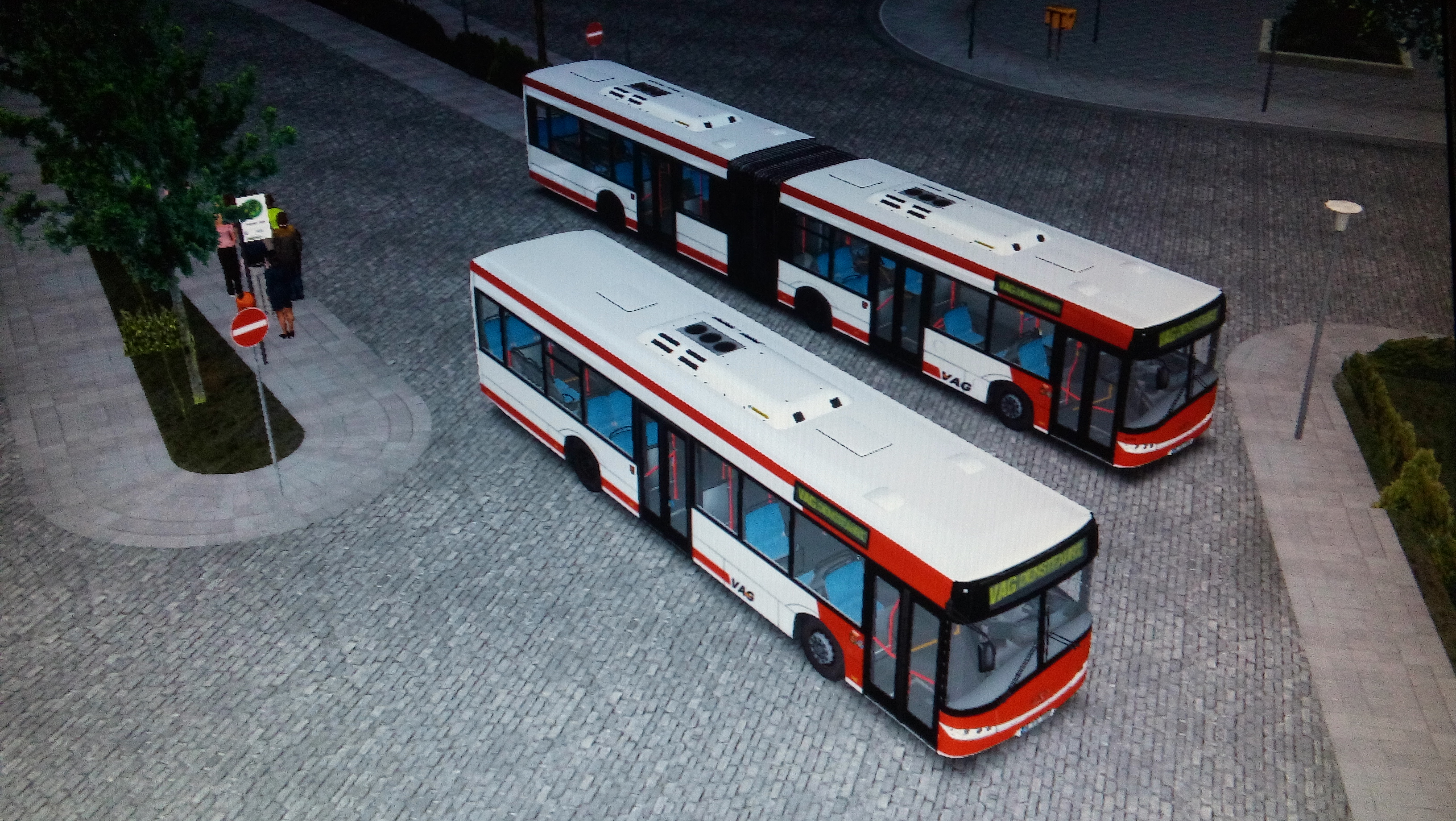VAG repaints Solaris Urbino 12 18 - Thumbnail 1