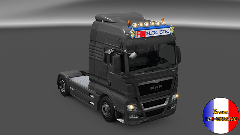 Lightbox Man TGX - Thumbnail 1