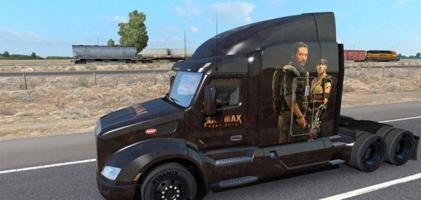 Mad Max Peterbilt 579 - Thumbnail 1