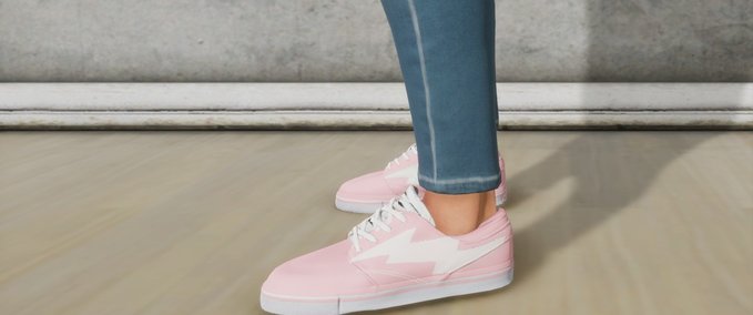 Gear Female Revenge x Storm Pink Low Tops Skater XL mod