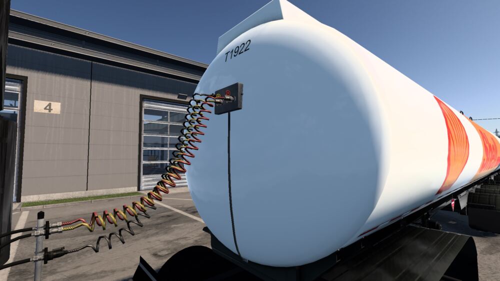 Ownable Advanced B-Train Tanker - 1.46 thumbnail 3