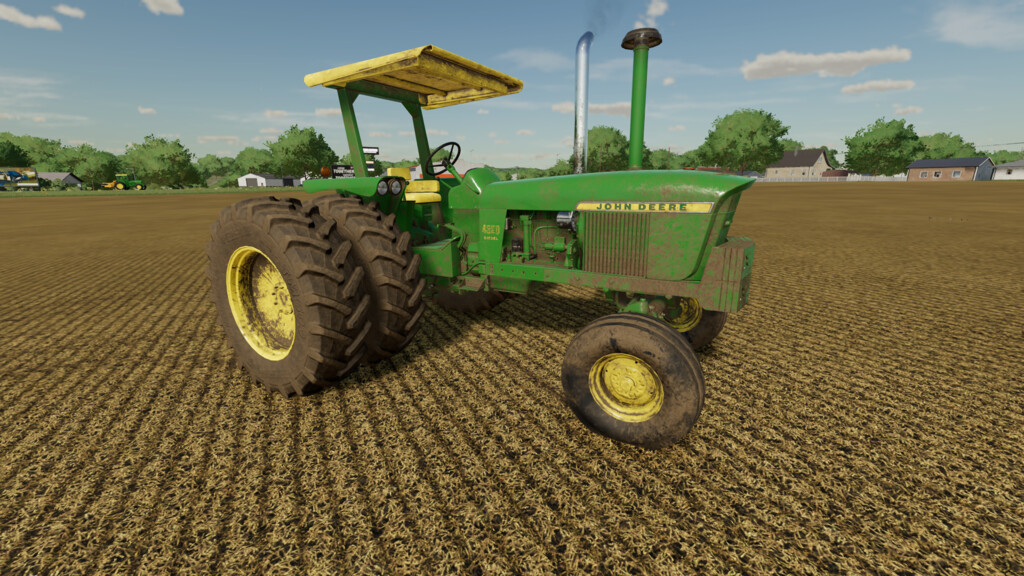 John Deere 4320 - Thumbnail 1
