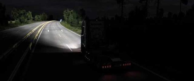 Trucks Enhanced Headlight Brightness for all Trucks  Eurotruck Simulator mod