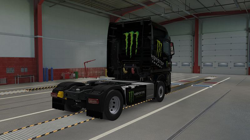 MAN TGX 2020 Monster Energy Skin thumbnail 3