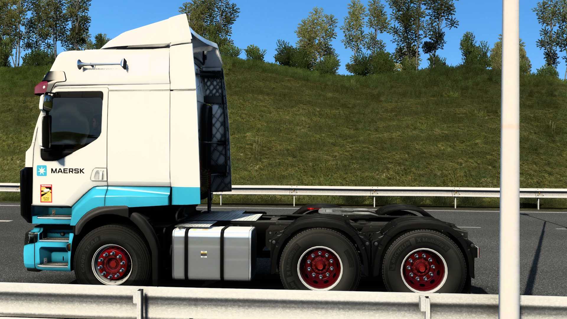 RENAULT PREMIUM MAERSK SKIN #1.0 thumbnail 3