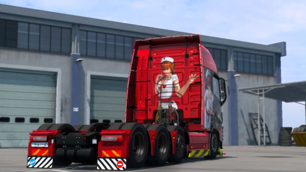 Volvo FH12/16 (Pendragon) Kasumi Nurse Outfit Skin Black Edition  - Thumbnail 1